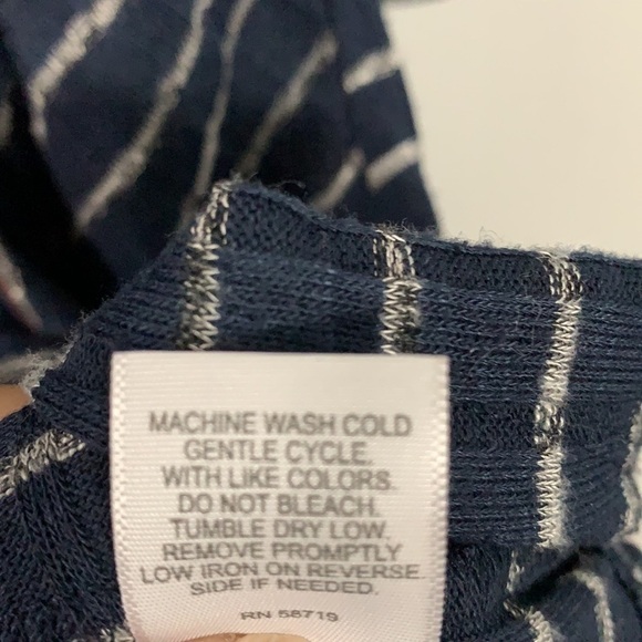 Women’s geometric Relativity long top 2X - Picture 5 of 5